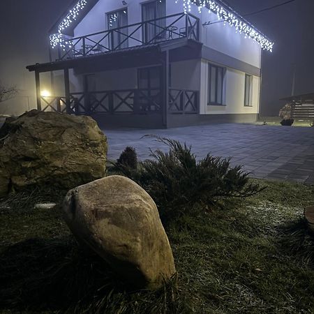 Pensjonat U Anastasii I Sofii Bilya Richki Mikuliczyn Zewnętrze zdjęcie
